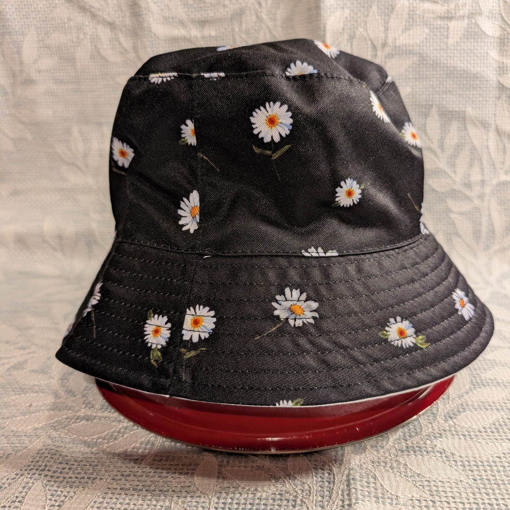 Alice + Olivia Black Floral Bucket Hat